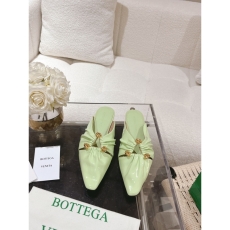 Bottega Veneta flat shoes